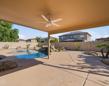 10617 W Daley Lane - Photo Thumbnail 29