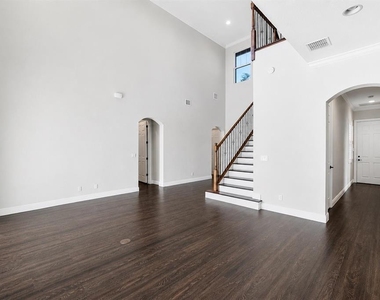 8050 Nw 121st - Photo Thumbnail 7