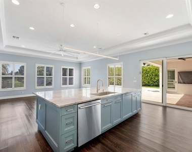 8050 Nw 121st - Photo Thumbnail 4