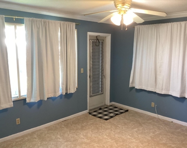 606 Sw 15th Street - Photo Thumbnail 4