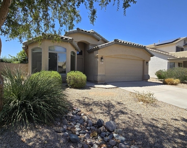 15857 W Moreland Street - Photo Thumbnail 2