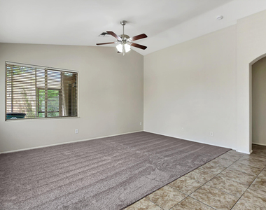 15857 W Moreland Street - Photo Thumbnail 11
