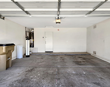 15857 W Moreland Street - Photo Thumbnail 23