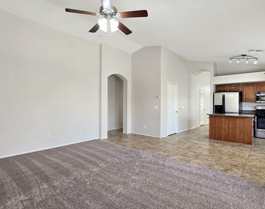 15857 W Moreland Street - Photo Thumbnail 12