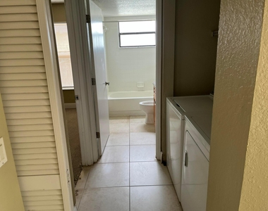 1600 Balfour Point Drive - Photo Thumbnail 6