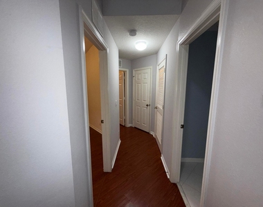 1083 Woodfield Road - Photo Thumbnail 17