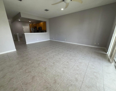 1083 Woodfield Road - Photo Thumbnail 10