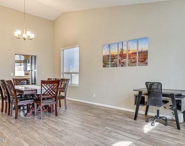 3946 N 112th Avenue - Photo Thumbnail 4