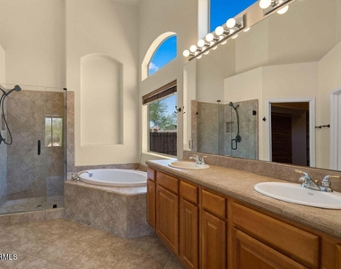 5036 E Cory Circle - Photo Thumbnail 3