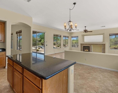 5036 E Cory Circle - Photo Thumbnail 8