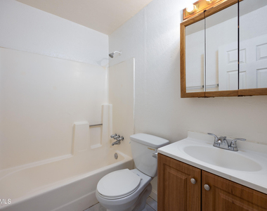 2849 W Alice Avenue - Photo Thumbnail 16