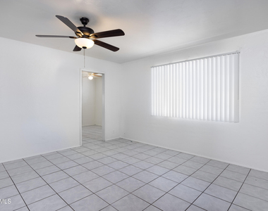 2849 W Alice Avenue - Photo Thumbnail 3