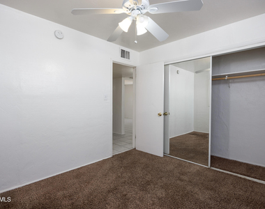 2849 W Alice Avenue - Photo Thumbnail 15