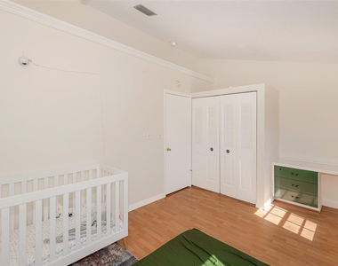 2849 S Belmont Lane S - Photo Thumbnail 17