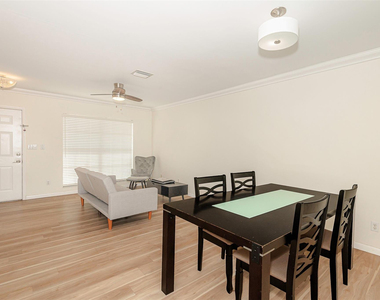 2849 S Belmont Lane S - Photo Thumbnail 8