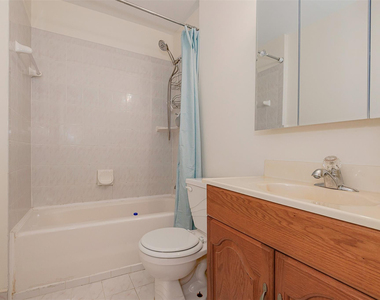 2849 S Belmont Lane S - Photo Thumbnail 19