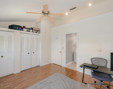 2849 S Belmont Lane S - Photo Thumbnail 22