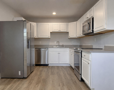 6720 Sw 17th Street Sw - Photo Thumbnail 3