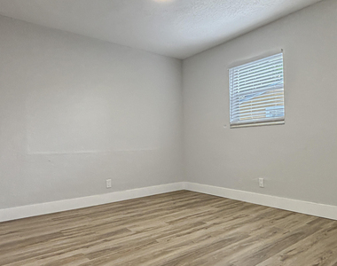 6720 Sw 17th Street Sw - Photo Thumbnail 28