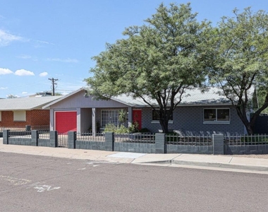 4038 N 81st Street - Photo Thumbnail 2