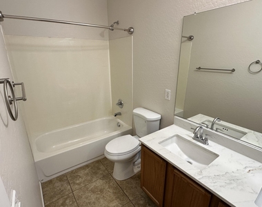 23614 W Chickasaw Street - Photo Thumbnail 4