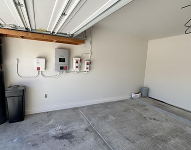 23614 W Chickasaw Street - Photo Thumbnail 16