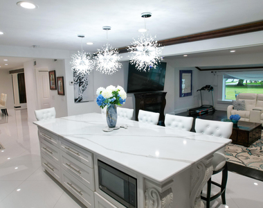 5078 Canal Drive - Photo Thumbnail 9
