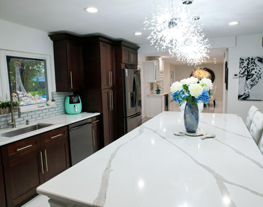 5078 Canal Drive - Photo Thumbnail 11