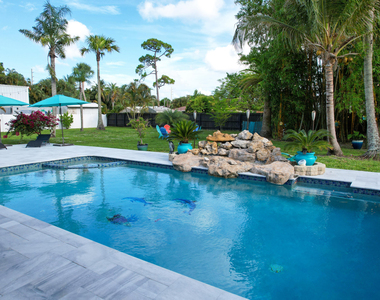 5078 Canal Drive - Photo Thumbnail 6