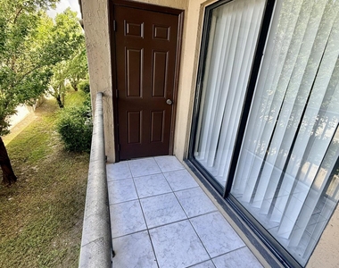 11632 Nw 23rd Court - Photo Thumbnail 7