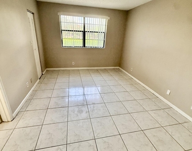 11632 Nw 23rd Court - Photo Thumbnail 2