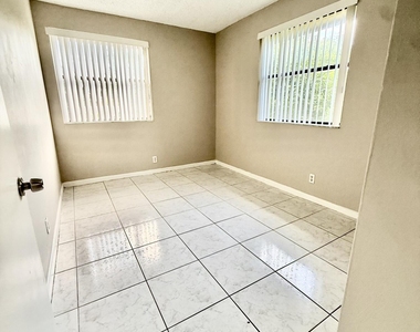 11632 Nw 23rd Court - Photo Thumbnail 4