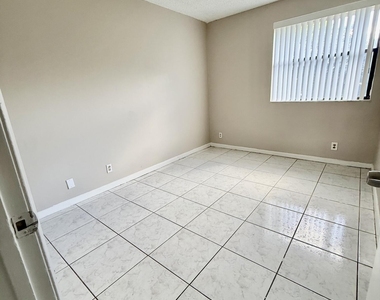 11632 Nw 23rd Court - Photo Thumbnail 3