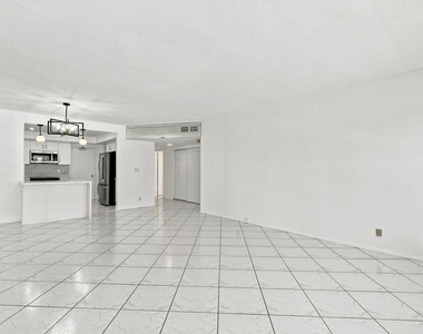 3550 Galt Ocean Drive - Photo Thumbnail 17
