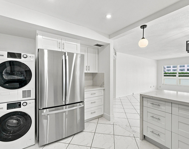 3550 Galt Ocean Drive - Photo Thumbnail 12
