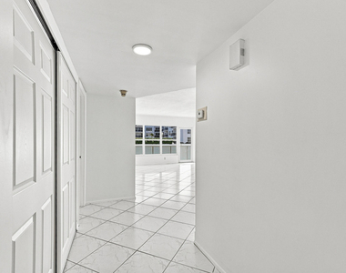 3550 Galt Ocean Drive - Photo Thumbnail 5