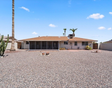 10317 W Floriade Drive - Photo Thumbnail 26