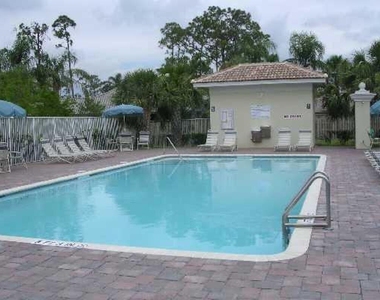 13377 Georgian Court - Photo Thumbnail 3