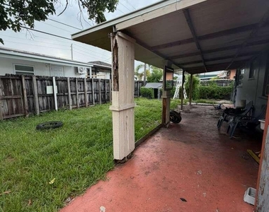 4796 E 10th Avenue - Photo Thumbnail 15
