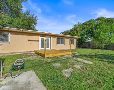 3428 Capri Road - Photo Thumbnail 14
