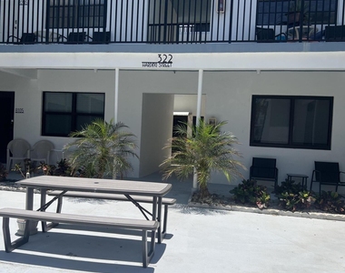 322 Harding Street - Photo Thumbnail 2