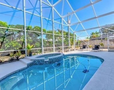 5125 Se Matousek Street - Photo Thumbnail 24