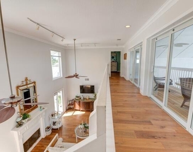 5125 Se Matousek Street - Photo Thumbnail 11