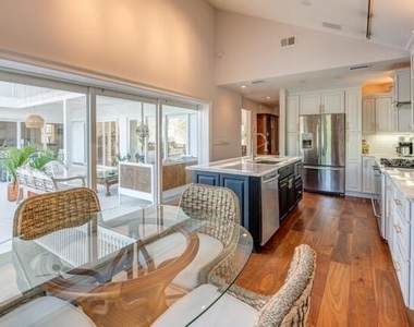 5125 Se Matousek Street - Photo Thumbnail 6