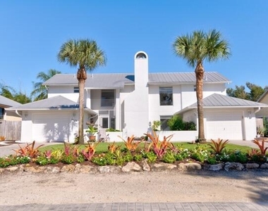5125 Se Matousek Street - Photo Thumbnail 1