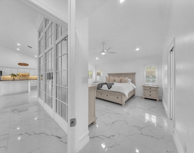 2065 Nw 127th Terrace - Photo Thumbnail 12