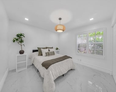 2065 Nw 127th Terrace - Photo Thumbnail 20