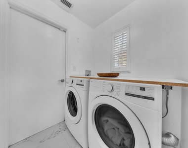 2065 Nw 127th Terrace - Photo Thumbnail 28