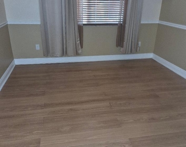 141 Monterey Bay Drive - Photo Thumbnail 10