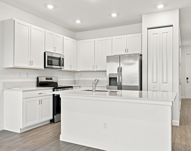 3718 Harborside Avenue - Photo Thumbnail 3